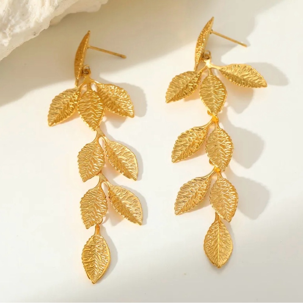 Golden Leaf Cascade Drop Earrings